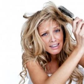 Як розплутати сильно заплутане волосся і ковтуни у волоссі в домашніх умовах